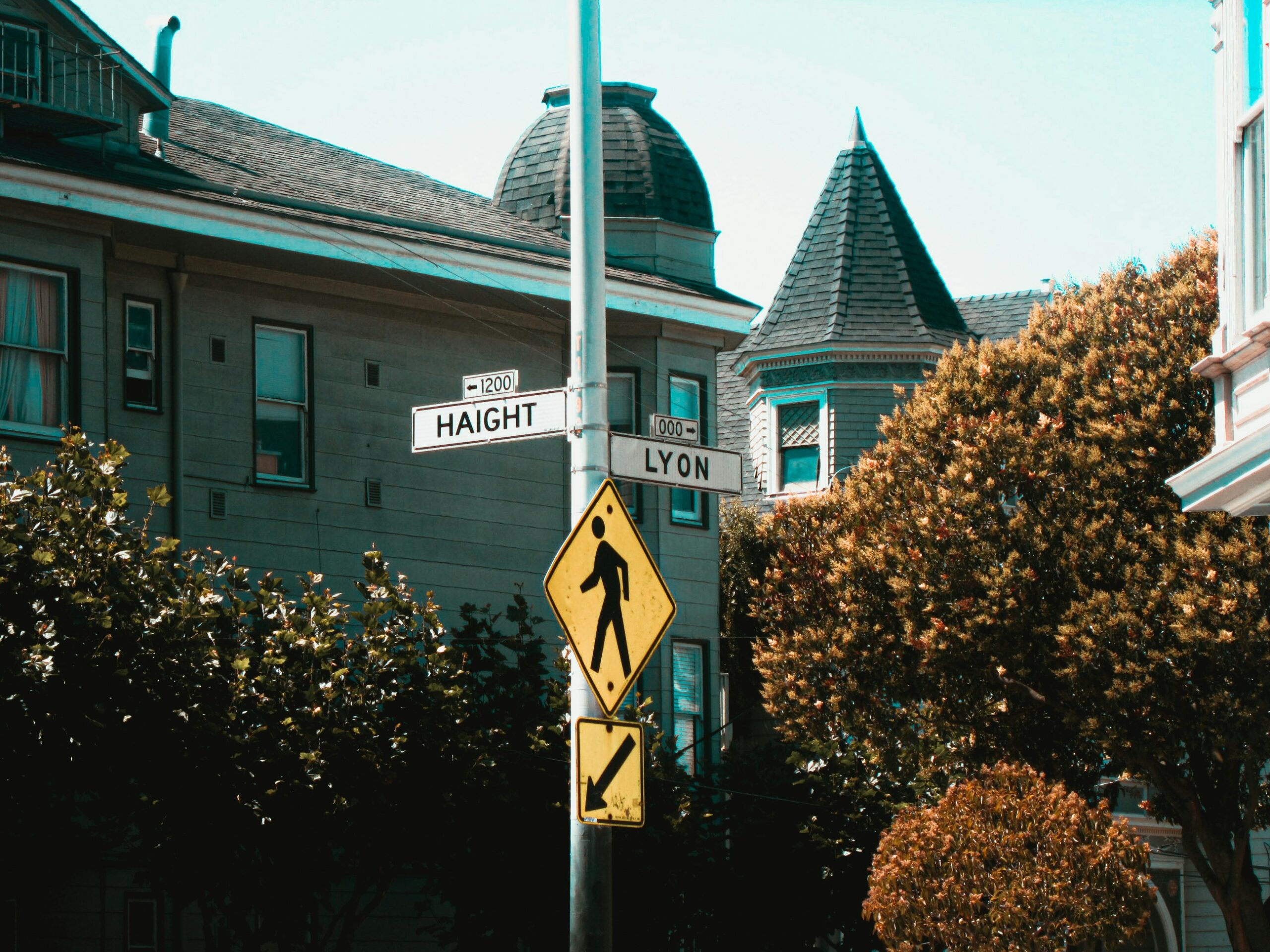 crossroads sign post direction choice - Road signs 💫
